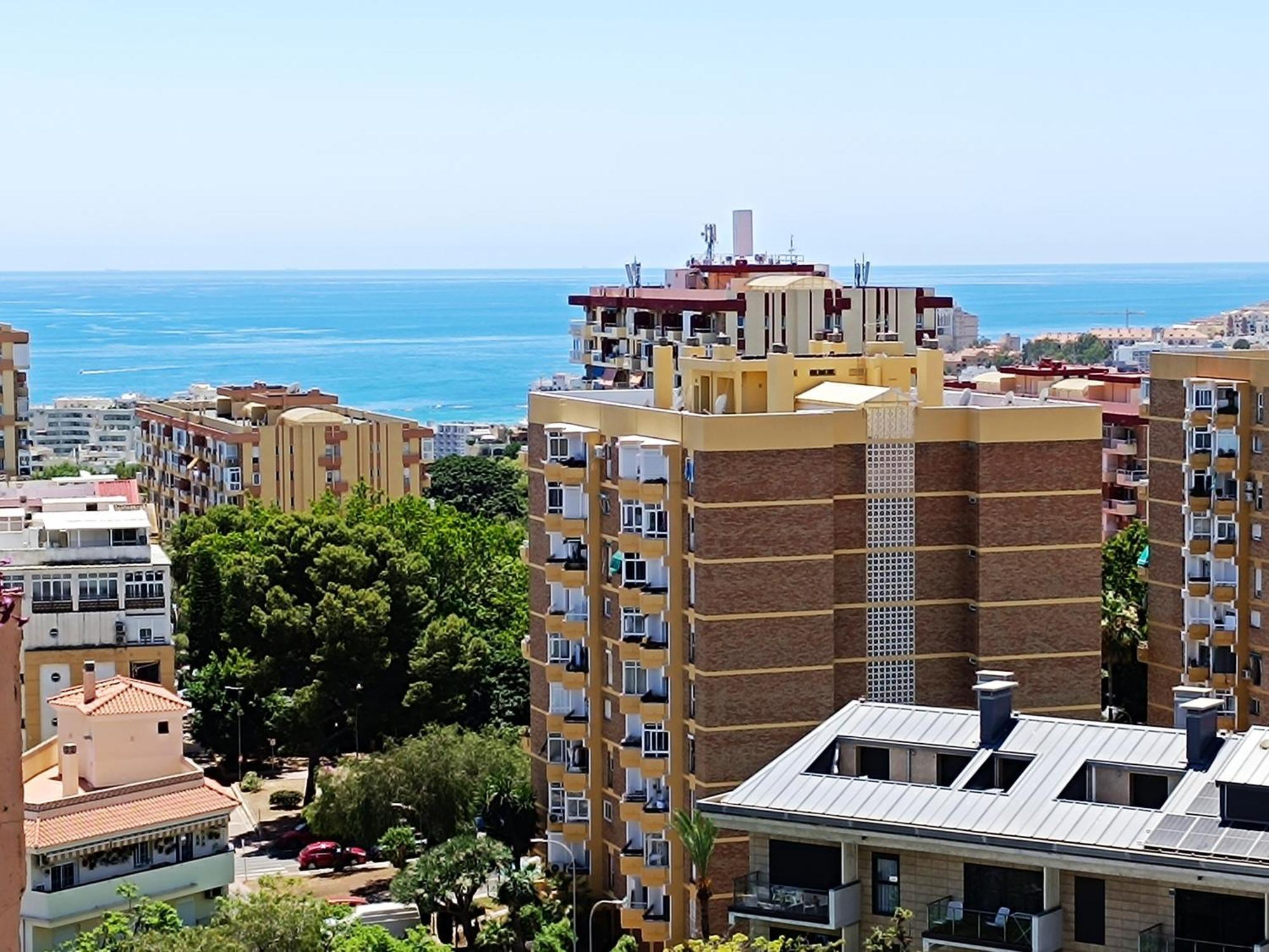 Attico Acuario, 2 Bathrooms Top Floor Appartment With Sea And Mountain Views Benalmádena Εξωτερικό φωτογραφία